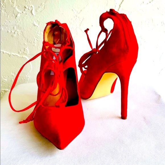 Steve Madden Shoes - 🎈OPEN TO REASONABLE OFFERS🎈Steve Madden Red Stilettos